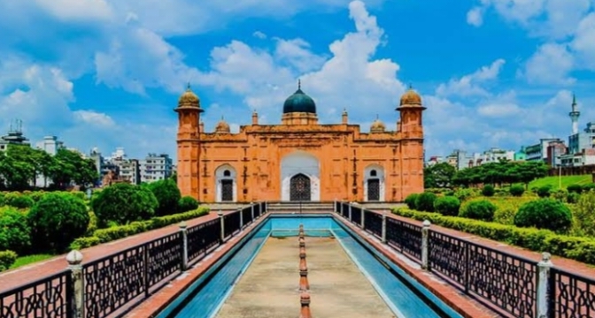 🏰 লালবাগ কেল্লা: ঢাকার বুকে মুঘল আমলের ঐতিহাসিক নিদর্শন
