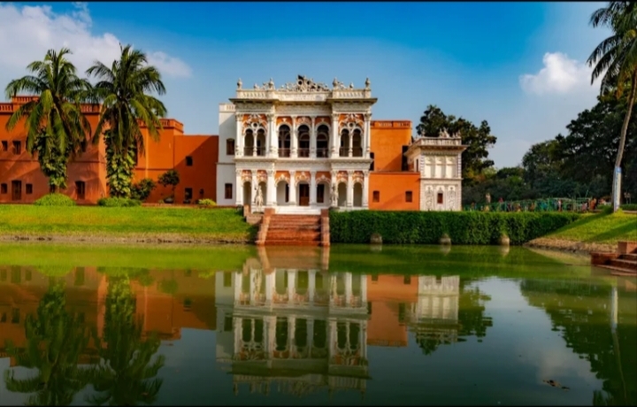🏛️ সোনারগাঁও লোকশিল্প জাদুঘর: ঐতিহ্যের পাতায় হারিয়ে যাওয়ার ঠিকানা